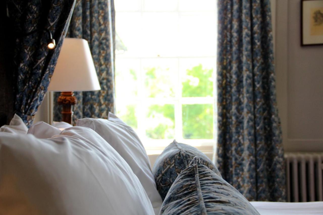 Spread Eagle Hotel And Spa Мидхерст Экстерьер фото